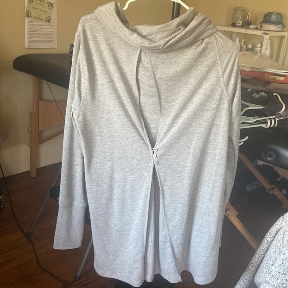 Grey pullover - Picture 3 of 3